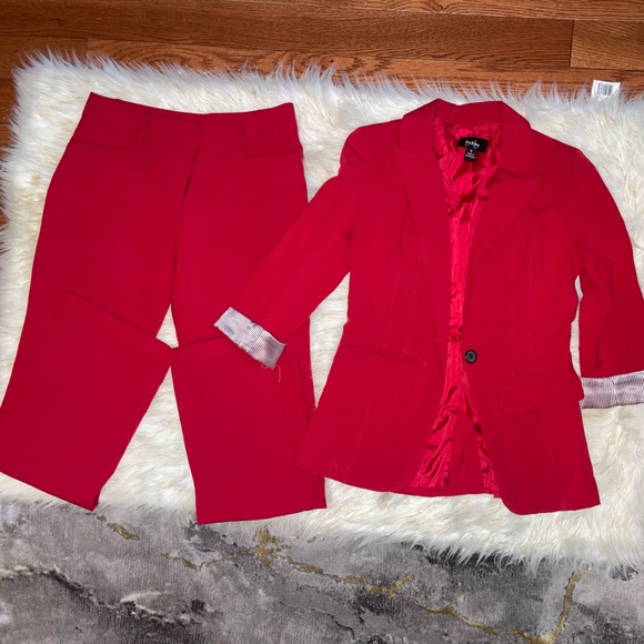 Red Career Pants Set - Picture 1 of 8